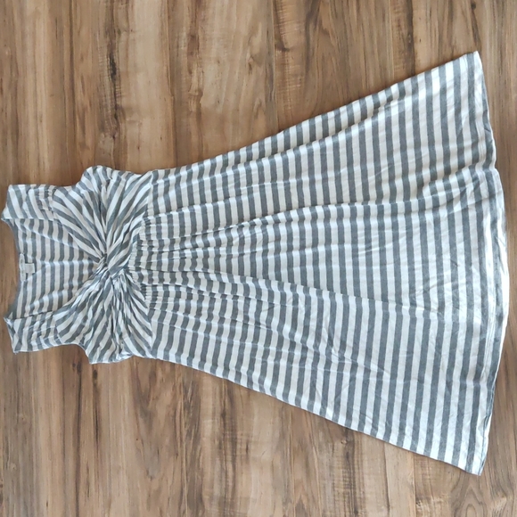 Boston Proper Dresses & Skirts - EUC Striped twist front sundress